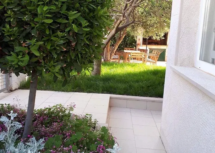 Apartman Adriana *