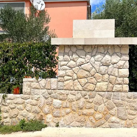 Adriana Apartmán *