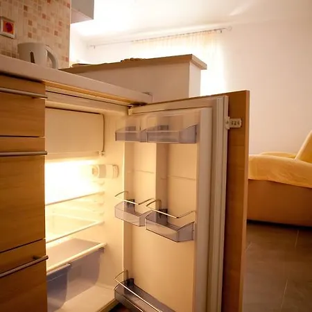 Adriana Apartmán Povljana